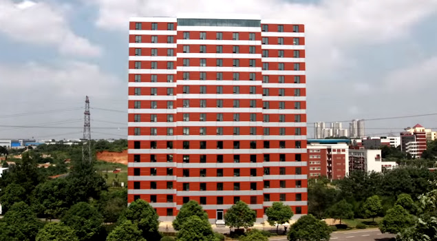 Un hotel de 15 plantas en 6 días, ¿posible? 3 hotel 6 dias