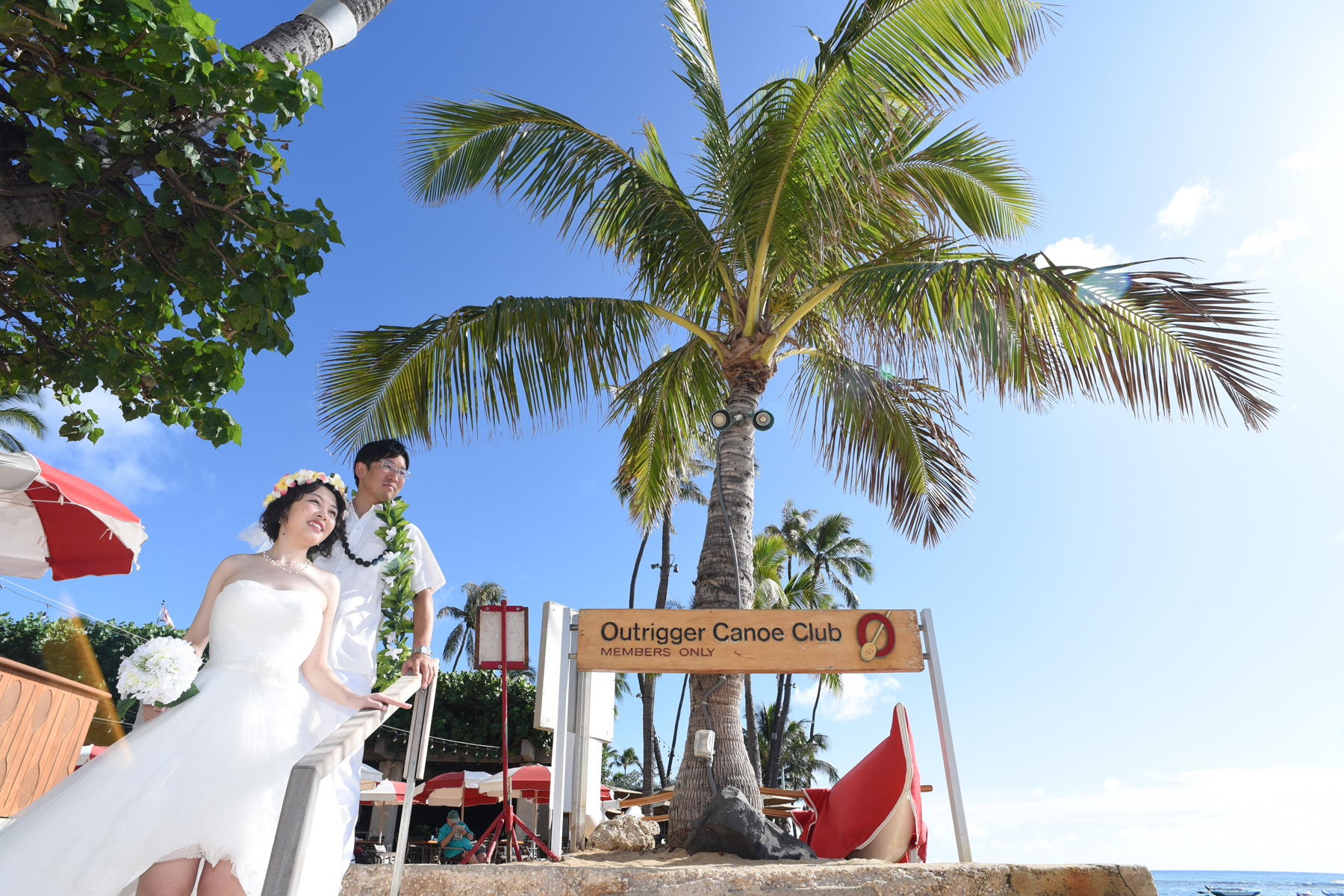 Honolulu Weddings Outrigger Canoe Club Beach