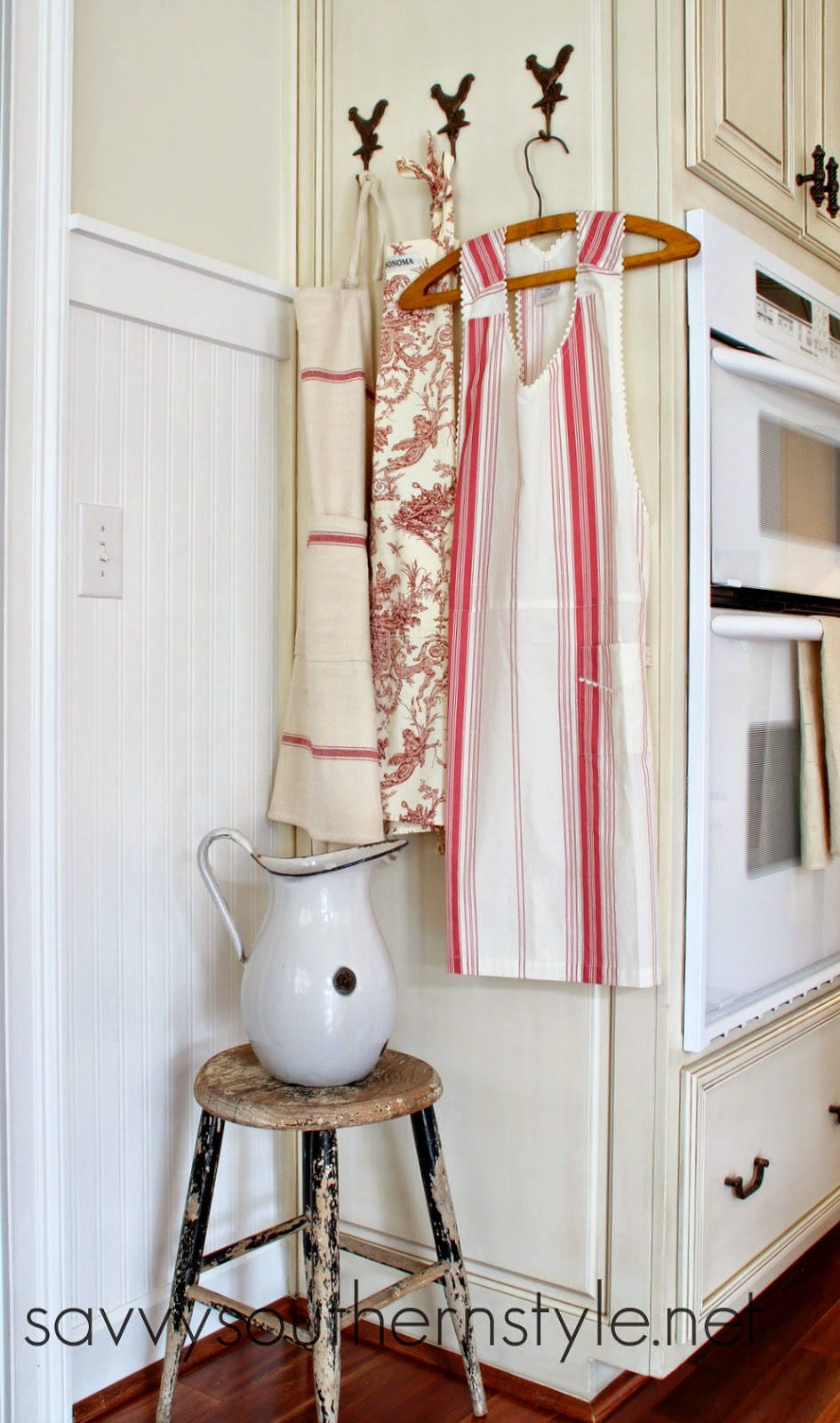 Savvy Southern Style Adding Farmhouse Style In The Kitchen