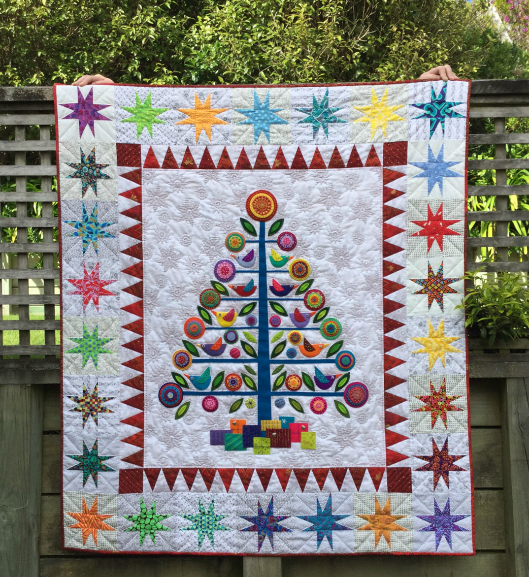 Wendy's Quilts and More: Celebrate Hand Quilting
