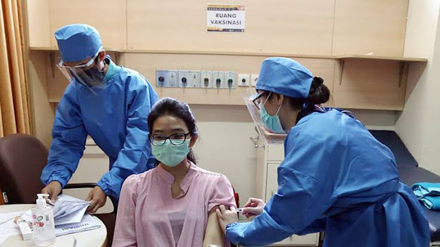 Waduh! Relawan yang Sudah Disuntik Vaksin China Kini Malah Positif Corona Waduh! Relawan yang Sudah Disuntik Vaksin China Kini Malah Positif Corona