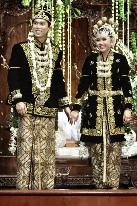 Baju Adat