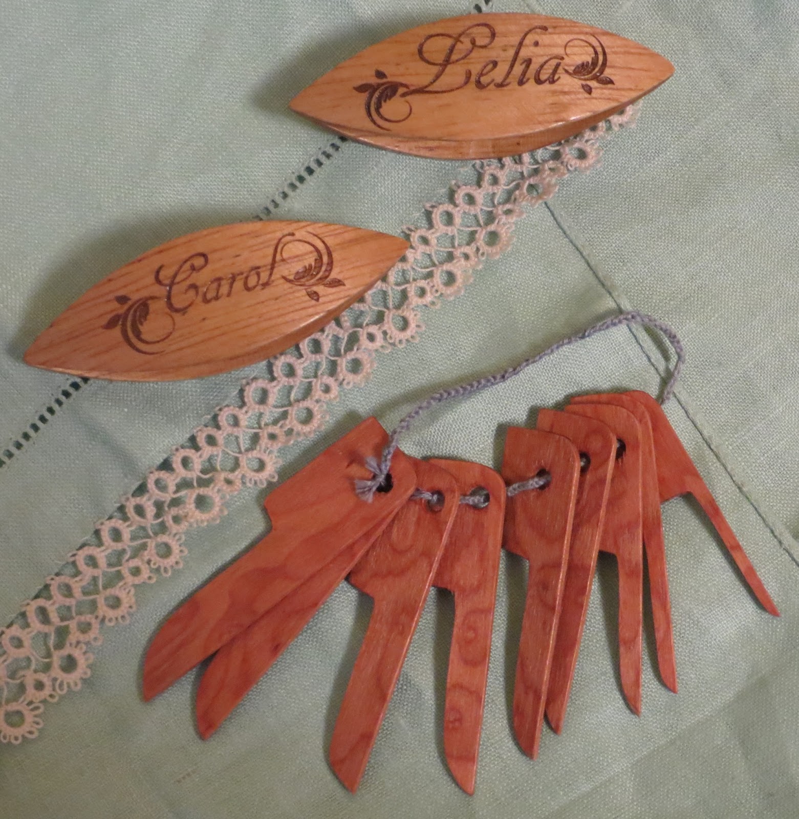 Stitches of Life II Bronze Bowl w/Lace / New tatting tools