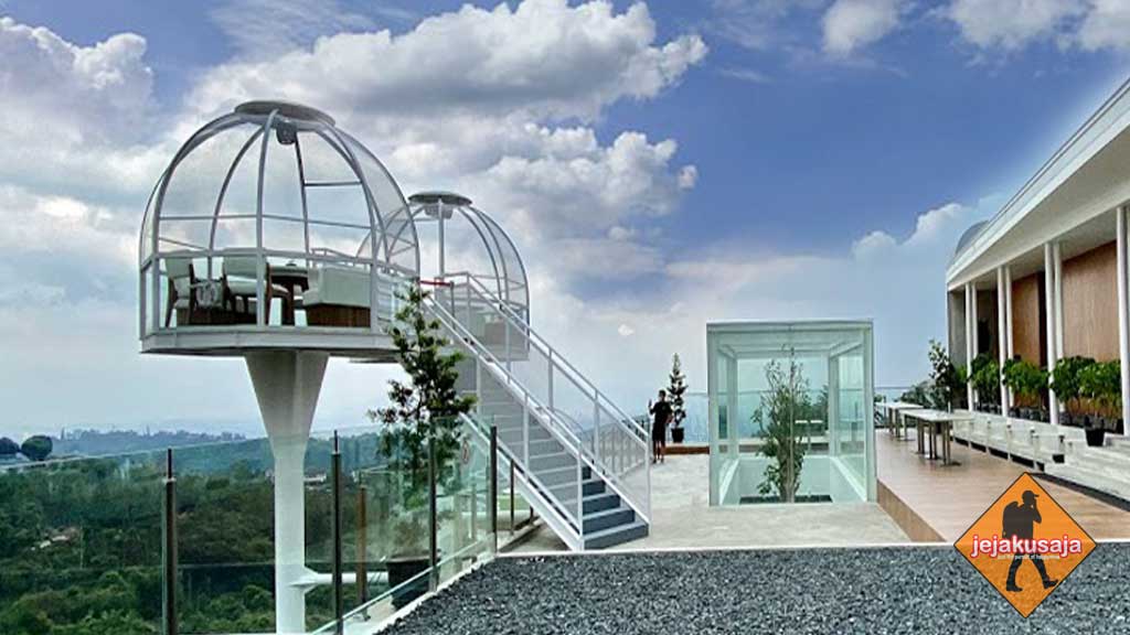 Sudut Pandang Bandung - Review Harga Tiket Masuk, Menu & Alamat