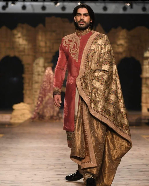 Exclusive Clicks of Famous Stars from Hum Bridal Couture Week 2020 13 Exclusive Clicks of Famous Stars from Hum Bridal Couture Week 2020