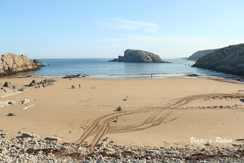 Playa de La Arnía, Costa Quebrada