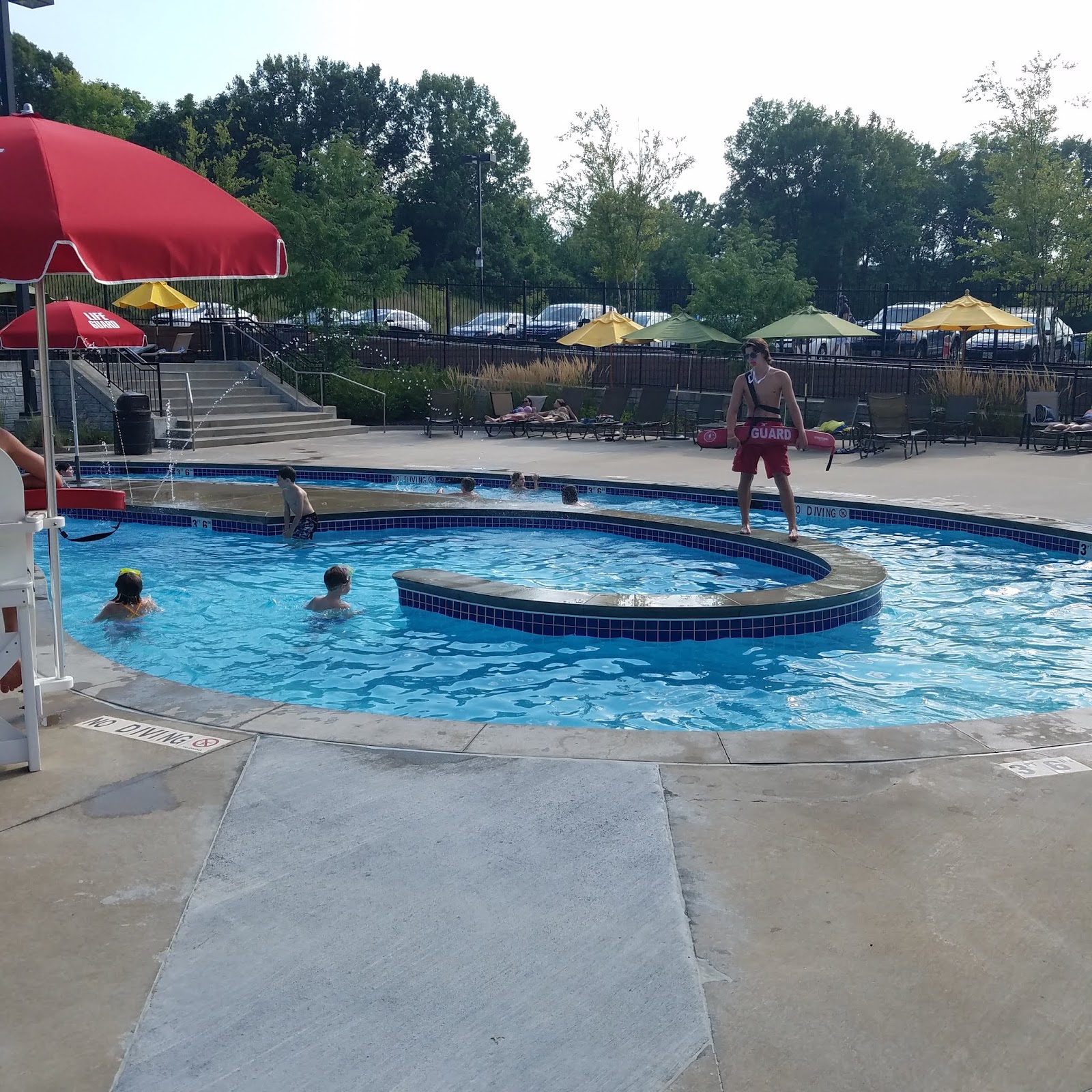 Play St. Louis Timbers of Eureka Pool, Eureka