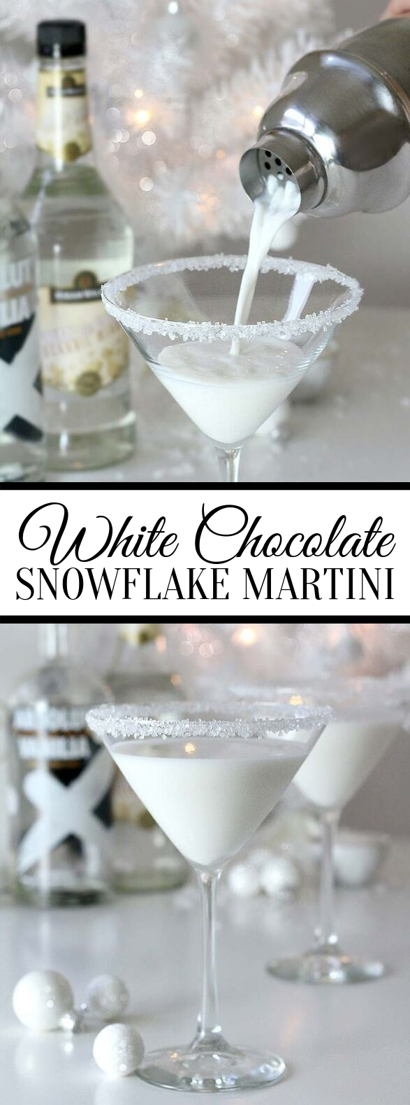 White Chocolate Snowflake Martini #drinks #christmas White Chocolate Snowflake Martini #drinks #christmas