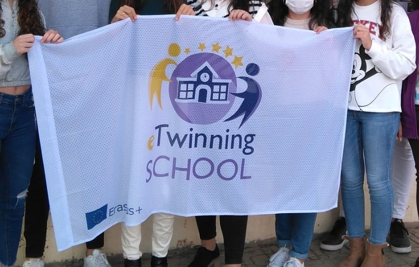 eTWINNICO ETWINNING 202021 IES REY CARLOS III (ÁGUILAS) eTWINNICO ETWINNING 202021 IES REY CARLOS III (ÁGUILAS)