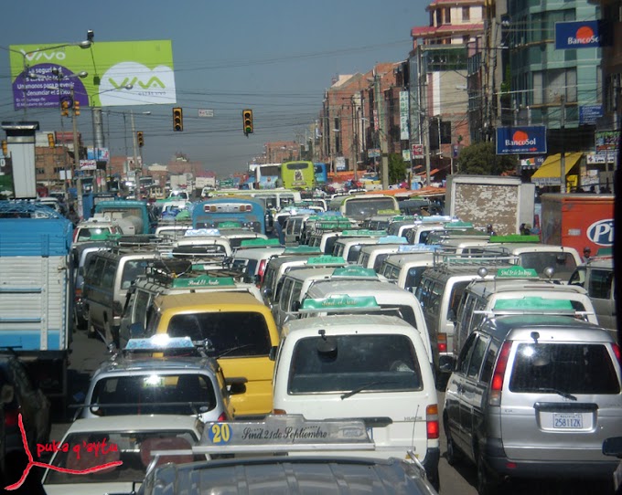 El Alto: Cada día, más de 92.000 vehículos colapsan la Ceja