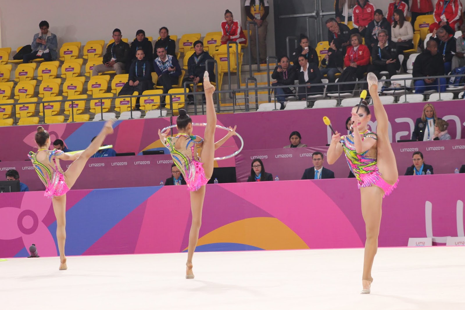 Mundial de ginástica rítmica: onde assistir, brasileiras, favoritas e  programação - Surto Olímpico