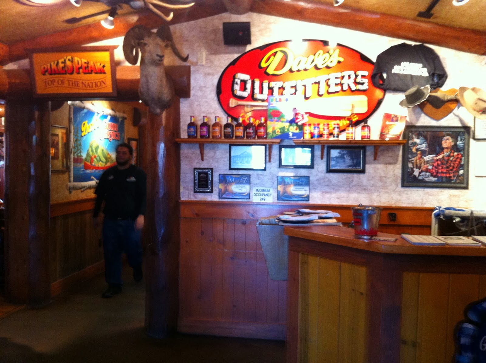 The Barbecue Fiend Famous Dave's BarBQue (Denver, CO)