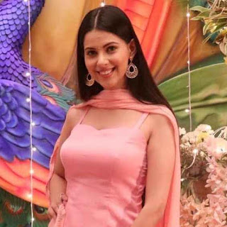 Alice Kaushik Wiki, Biography, Age, Boyfriend, Facts and More