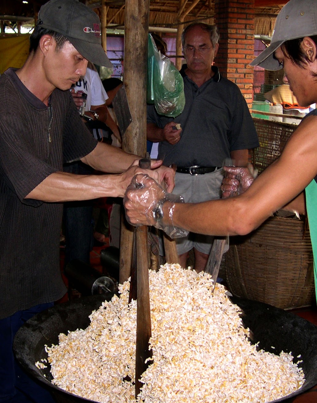 Mekong workshop, Cai Be (Tien Giang) : Eating Without Moving