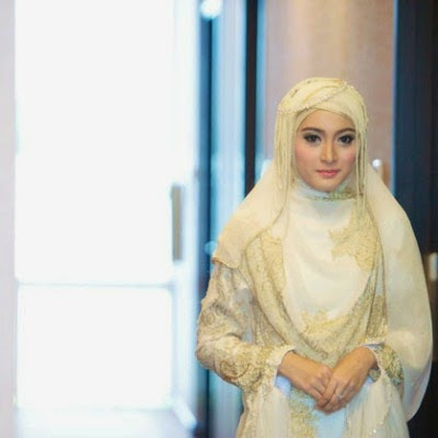 Gaun Pengantin Syar'i : 21 Model Gaun Pengantin Muslimah Syar'i dan Elegan Terbaru : Maybe
