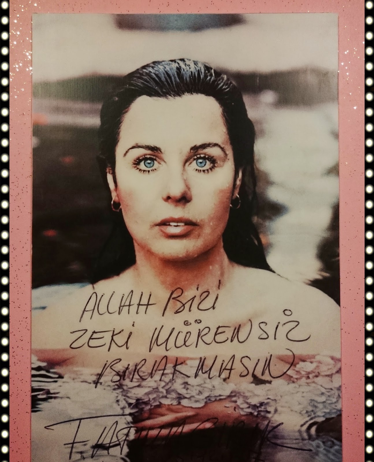 işte benim zeki müren sergisi