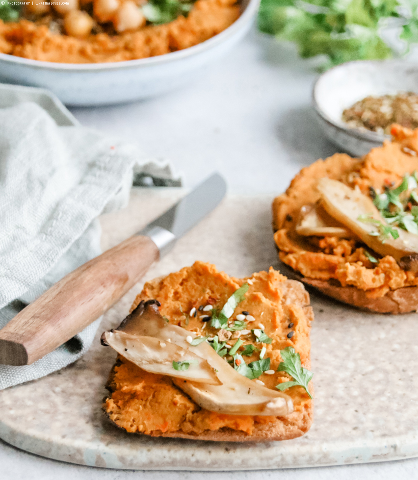 Lieblingsstulle mit Kürbis-Hummus