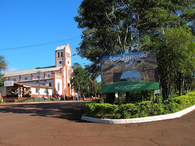 Iglesia de San Ignacio, Misiones, Argentina, vuelta al mundo, round the world, La vuelta al mundo de Asun y Ricardo