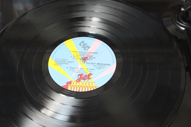 ELECTRIC LIGHT ORCHESTRA Secret Messages