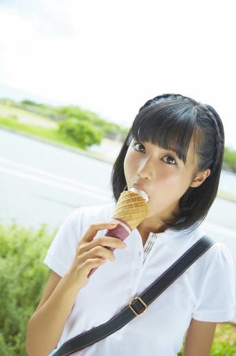 Ruriko Kojima Japanese Sexy Idol Hot Schoolgirl Eat Ice Cream ~ Jav 