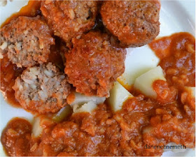 Meatballs with Rice in Tomato Sauce