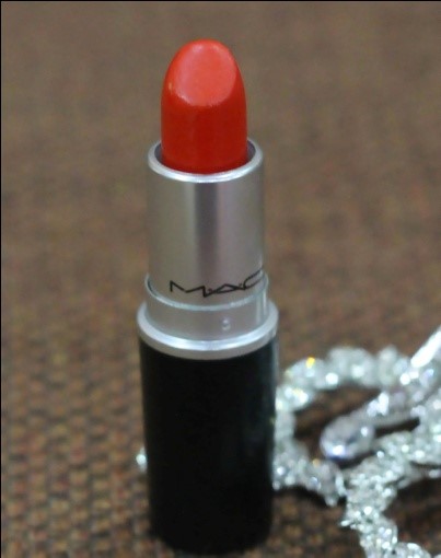 MAC Lady Danger Lipstick: Review, Pictures & Face Of The Day (FOTD)