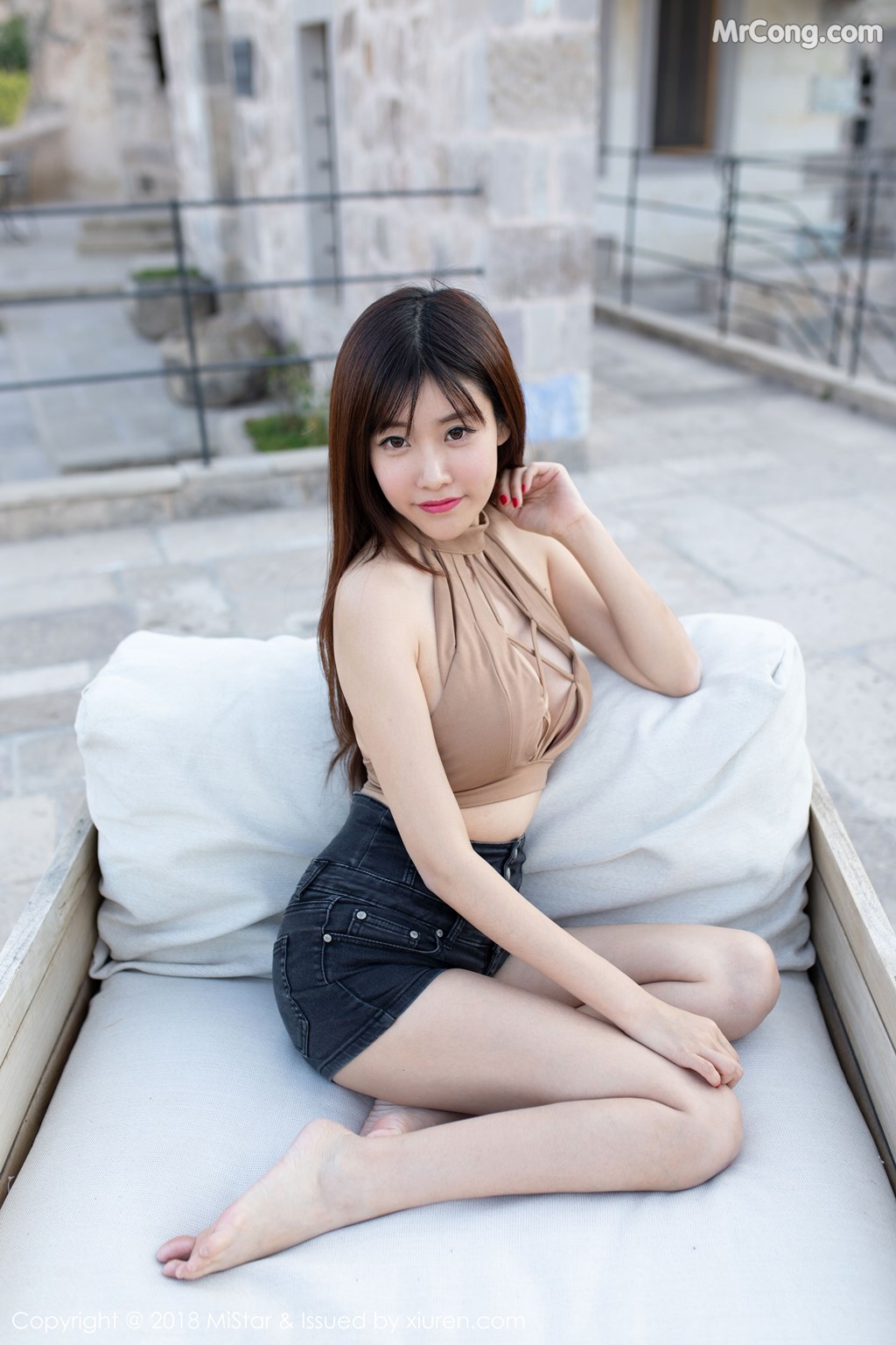 MiStar Vol. 422: Models 小熊猫 Panda (41 photos)