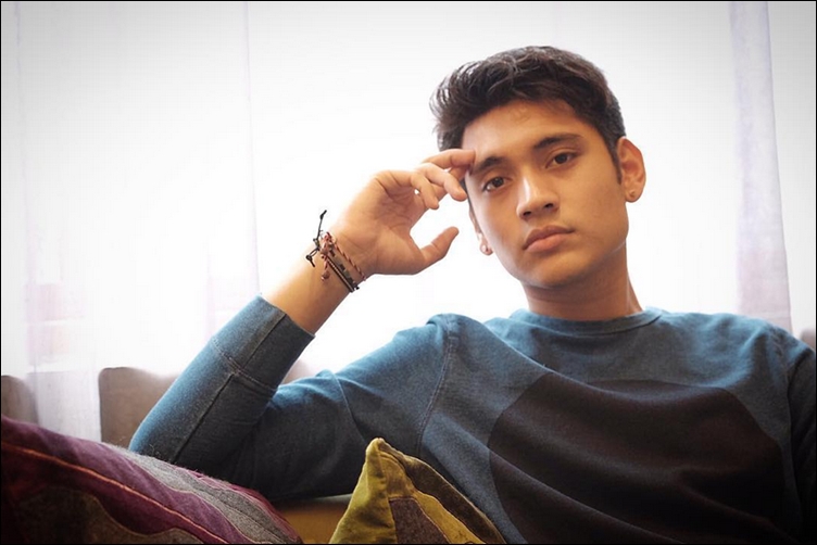 √ Biodata Abraham Lengkap