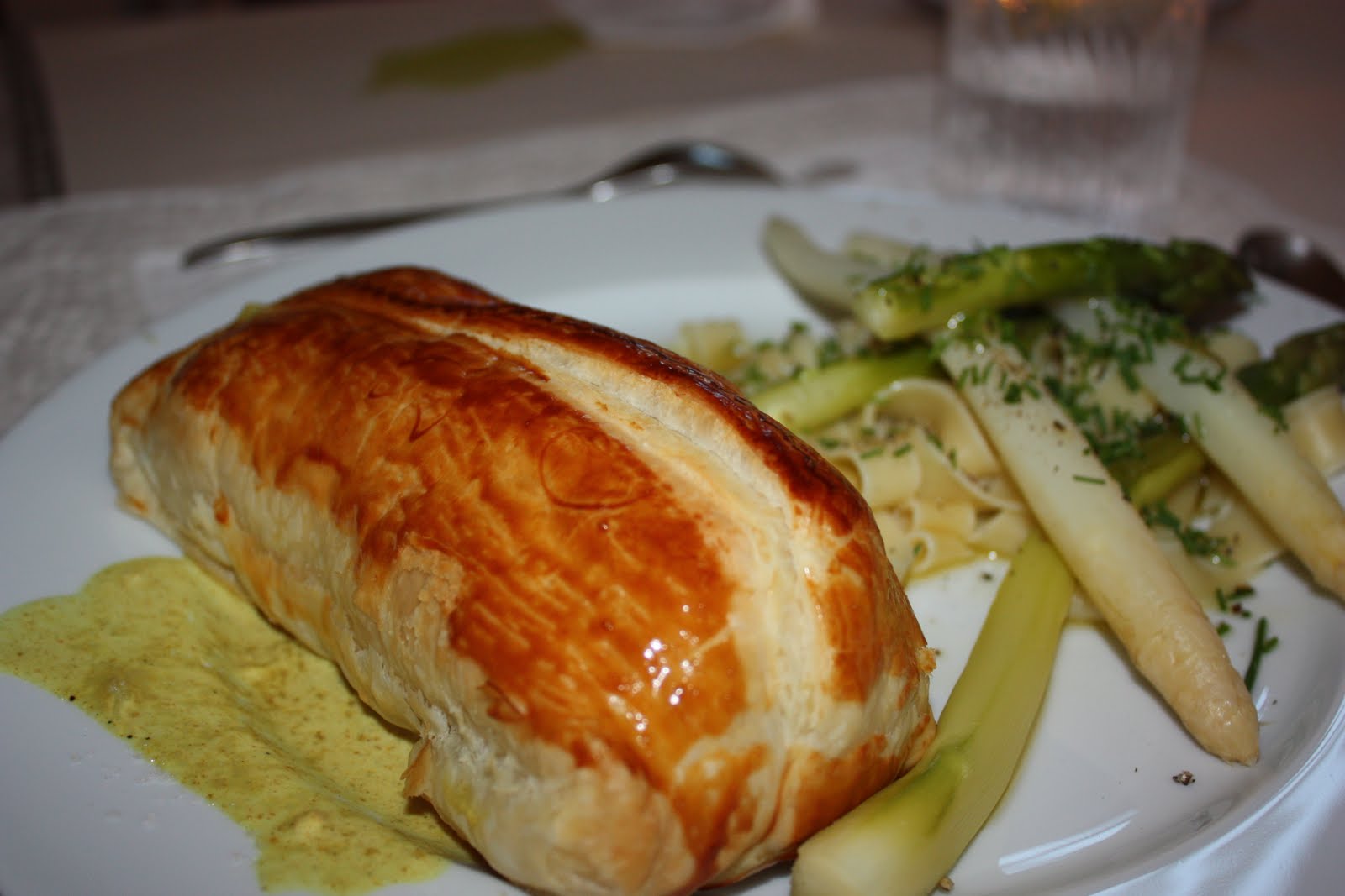 DinerPlus PhilingBB: Feuilleté de saumon avec asperges - Lachs mit ...
