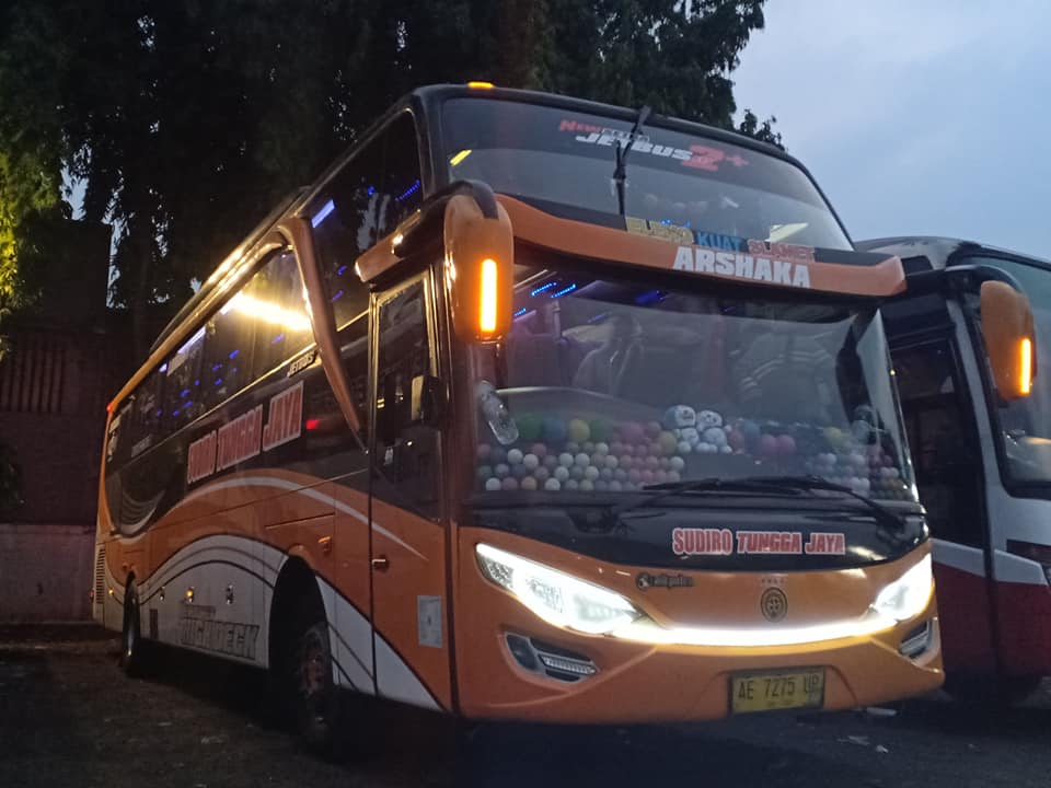 Foto Bus STJ Keren PO. Sudiro Tungga Jaya (SHD, Jetbus 3+, dll