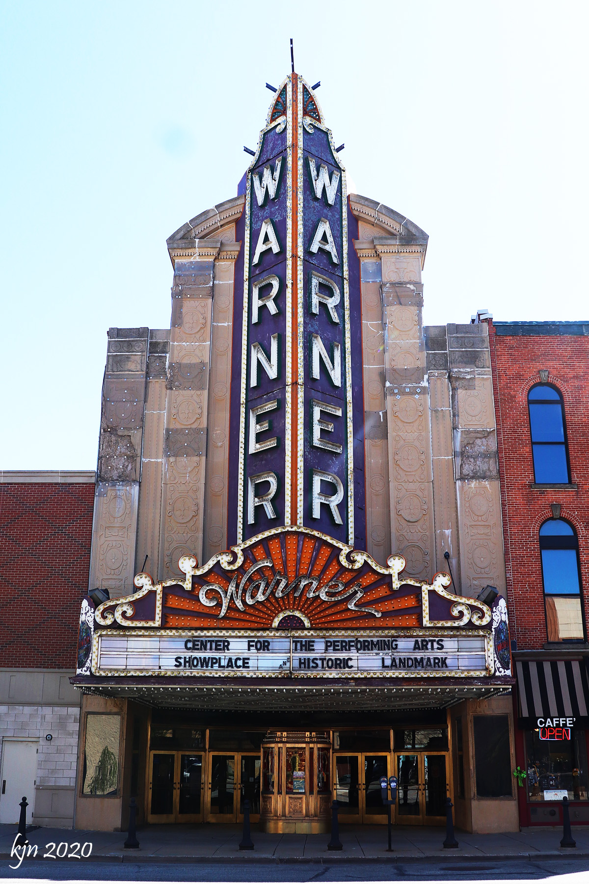 The Outskirts of Suburbia: Warner Theatre, Erie