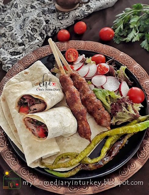 Authentic Turkish Urfa Kebab. Recipe with video / Urfa Kebap (haşhaş kebap) | Çitra's Home Diary. #citrashomediary #urfakebap #turkishkebabrecipe #adanakebabrecipe #resepmasakanturki #kebabturki #haşhaşkebap #kabobrecipe #turkishfoodrecipe #grilledrecipe