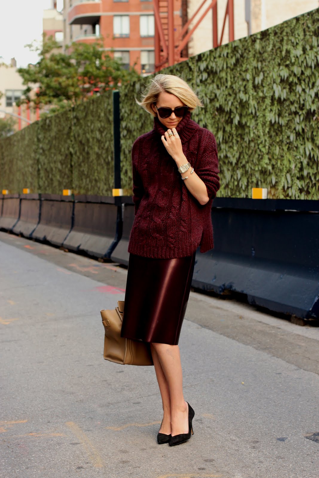 bring on the burgundy - Violeta Zone