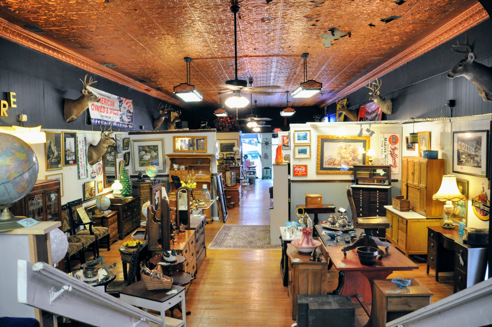 MidAtlantic DayTrips Browsing Bellefonte's Spirits, Boutiques and Antiques