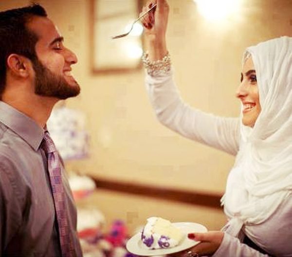 Muslimah, Ingin Mendapatkan Perhatian Dari Sang Suami, Lakukan Hal Ini Muslimah, Ingin Mendapatkan Perhatian Dari Sang Suami, Lakukan Hal Ini