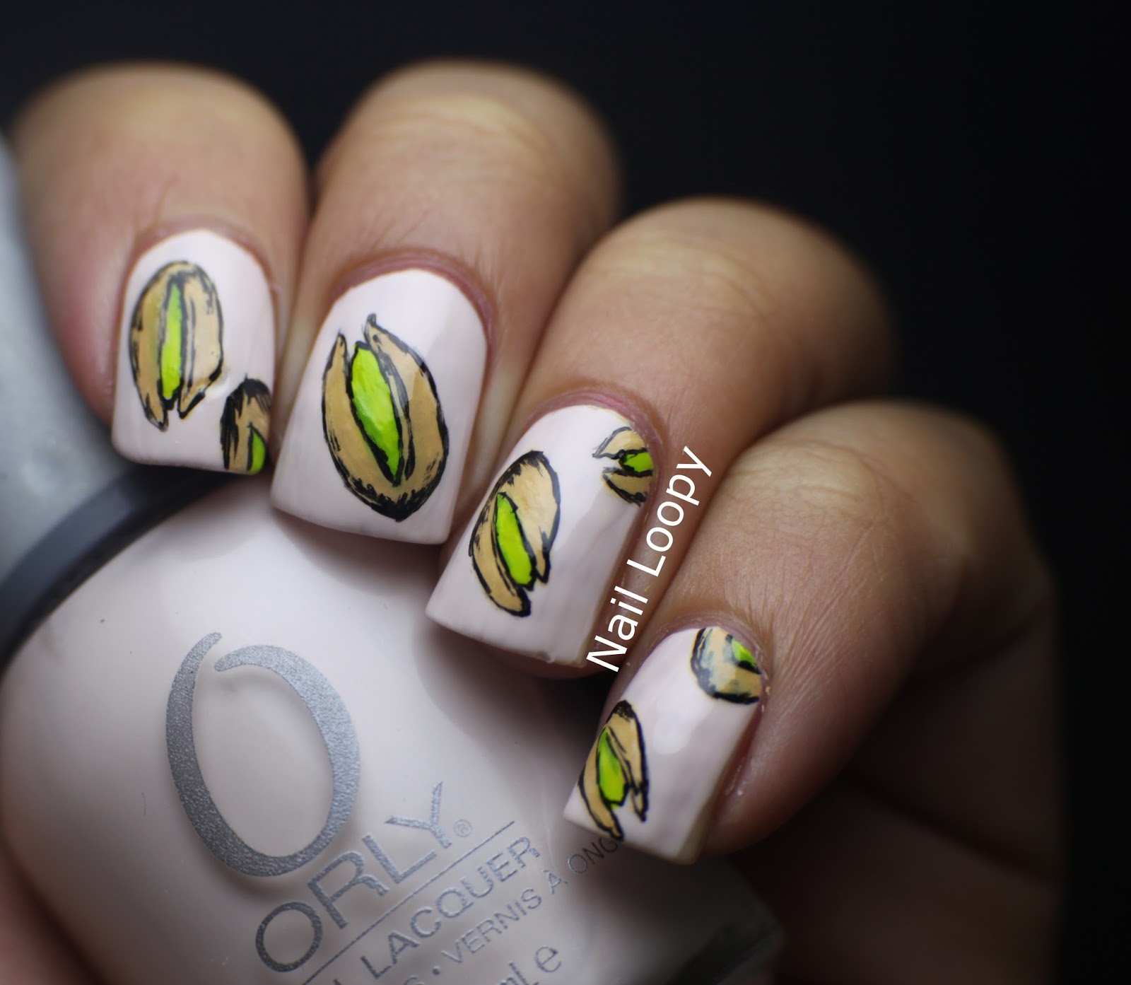 nail loopy PISTACHIO NAILS