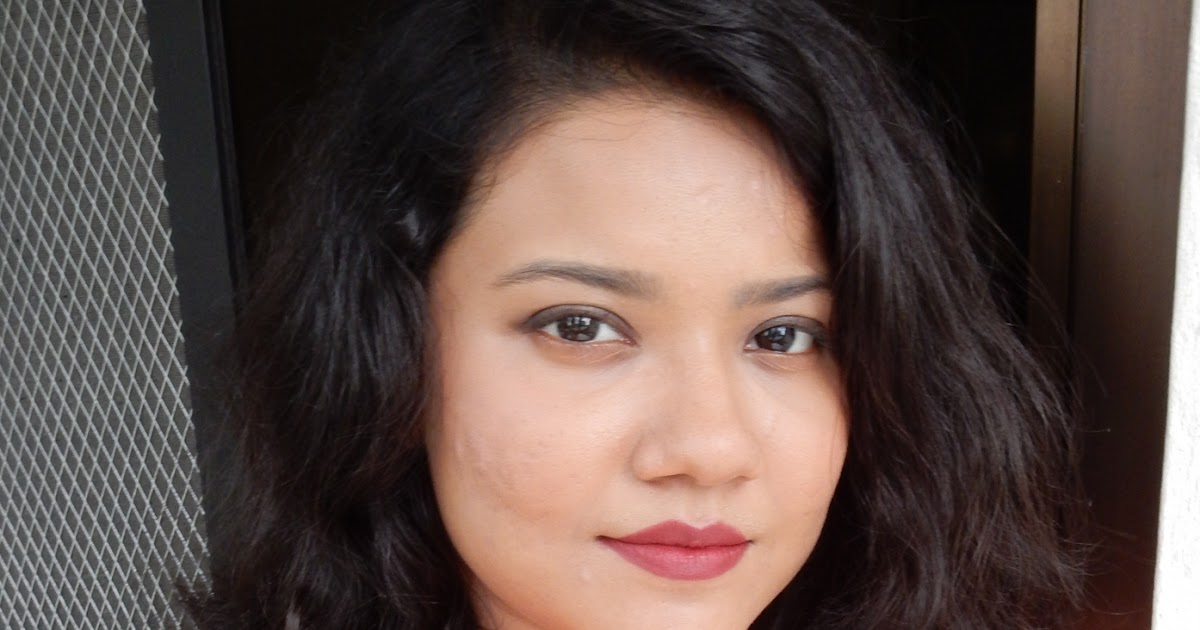 Beauty At Times is Skin Deep Essence Lip liners 07 Cute Pink , 08 Red