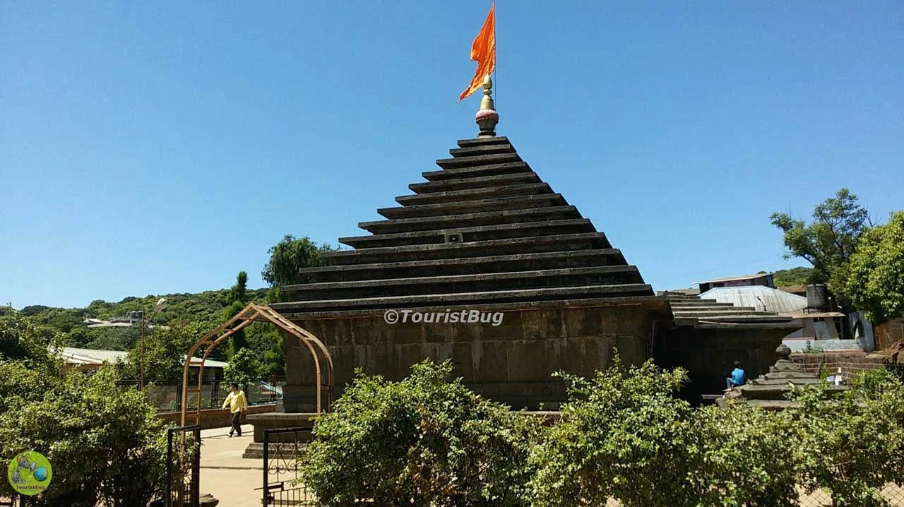 Mahabaleshwar temple mandir old Mahabaleshwar Maharashtra