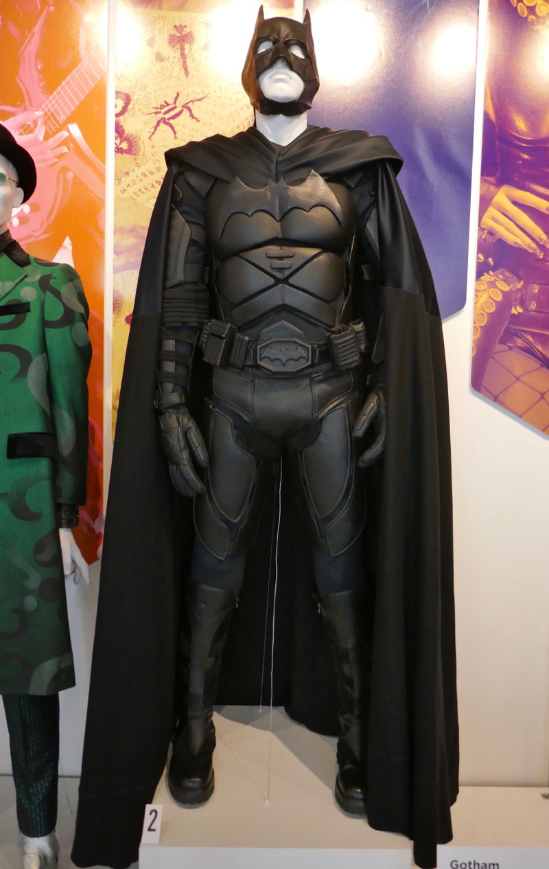 Hollywood Movie Costumes and Props: Batman and Riddler costumes from