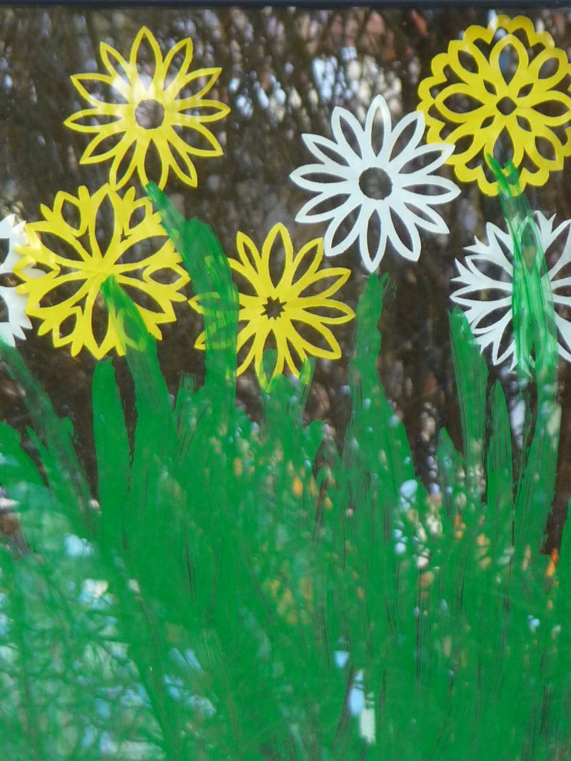 Meine grüne Wiese Blumen im Fenster