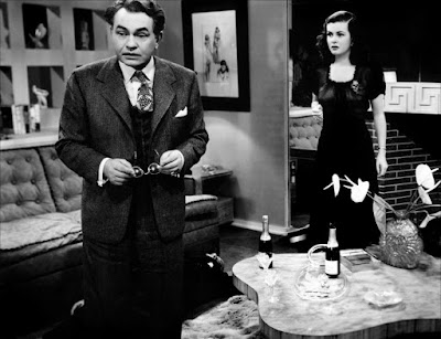 http://www.openculture.com/free_film_noir_movies