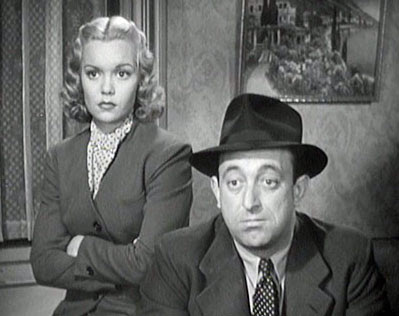 Jane Wyman and Allen Jenkins in "Torchy Blane... Playing with Dynamite