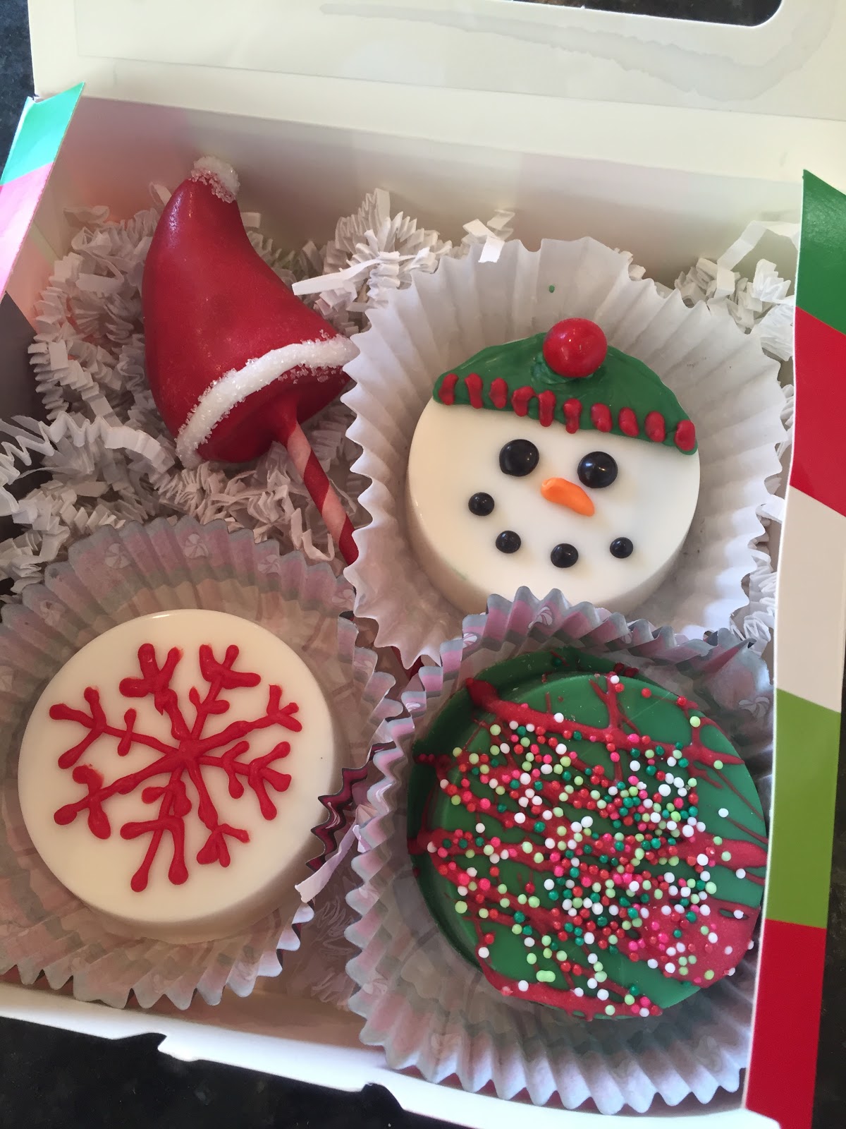 Lori's Lollicakes : Christmas chocolate covered Oreos