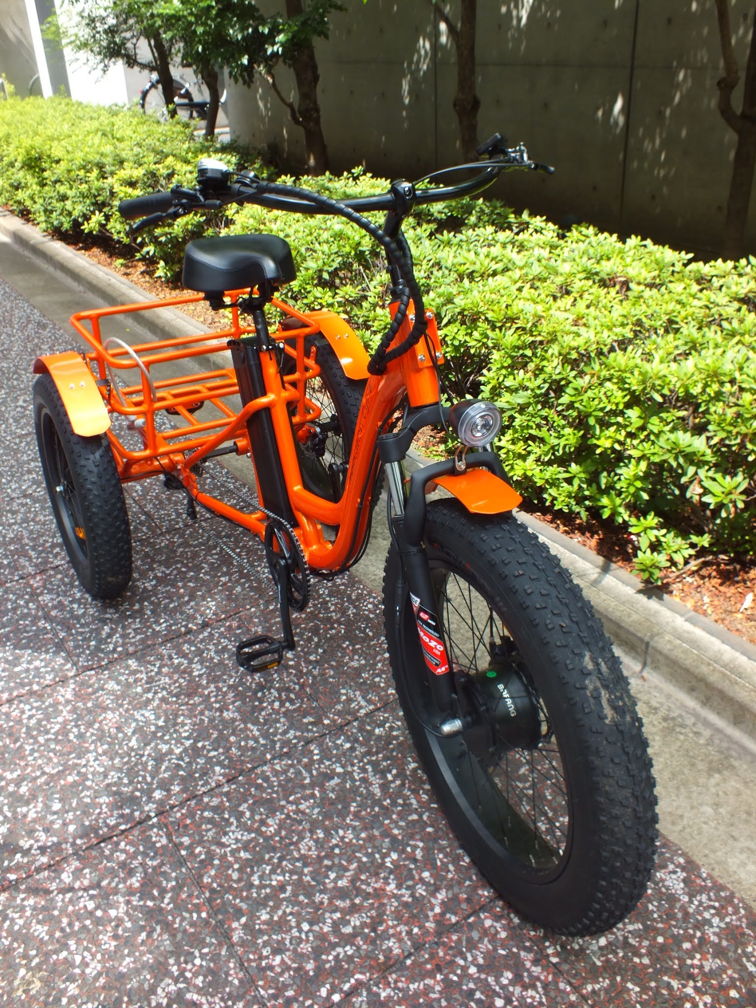 三輪自転車 innovation trike 電動アシスト