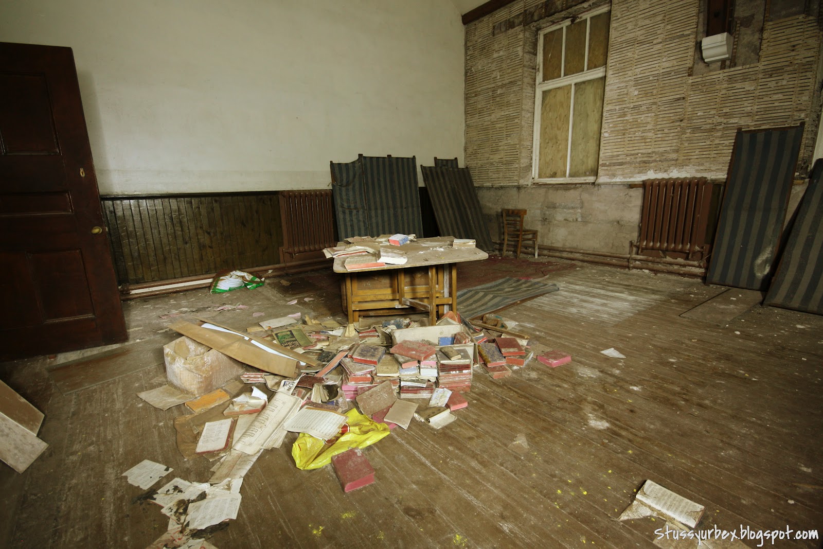 Stussy Explores: Maison Dieu Church, Brechin - Sept 2012