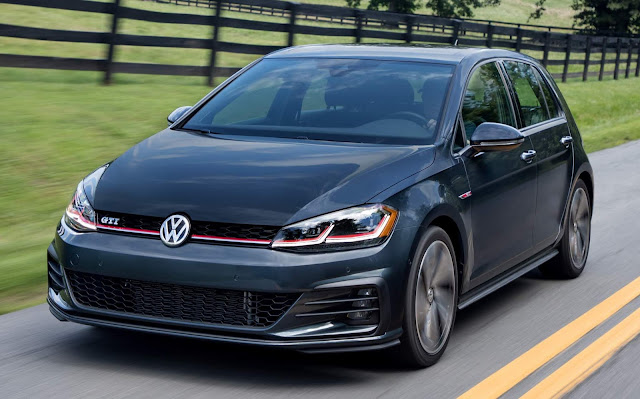 VW Golf GTI 2019 com transmissão manual - EUA