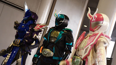 Kamen Rider Specter x Blades