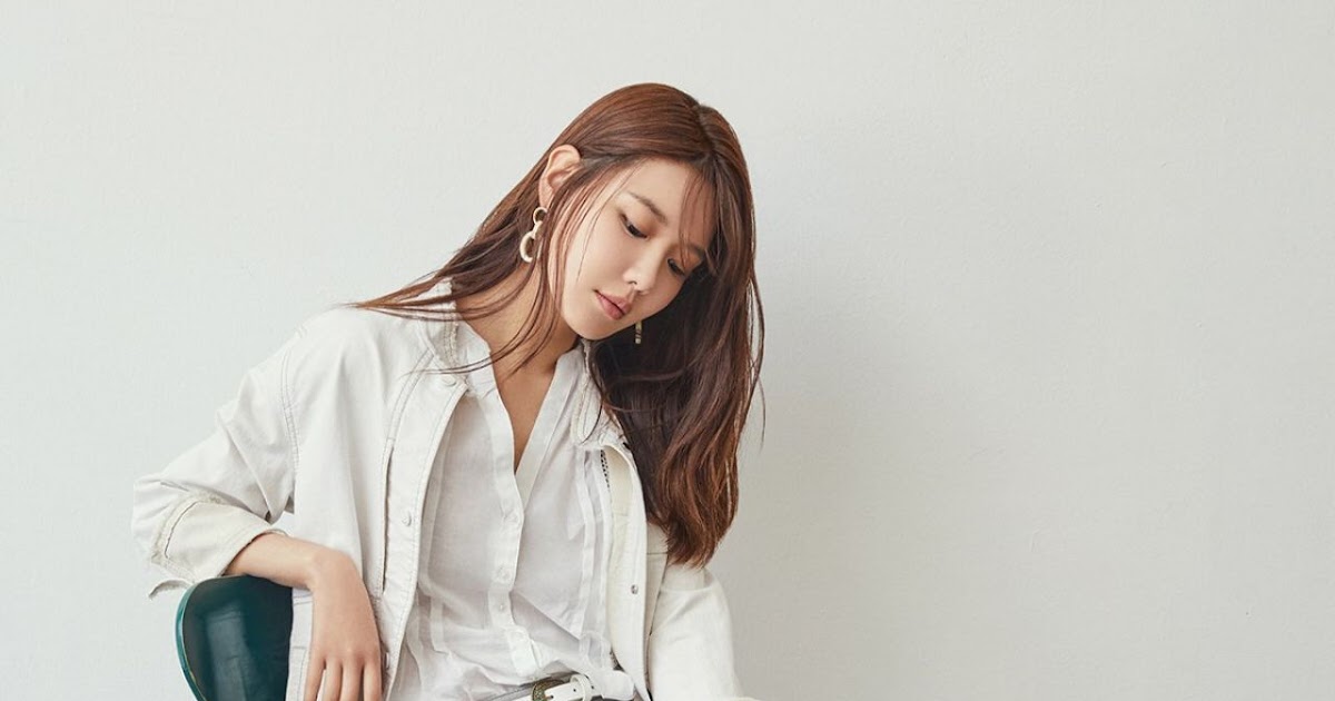 Choi Sooyoung Clicked For Cosmopolitan Magazine March 2019