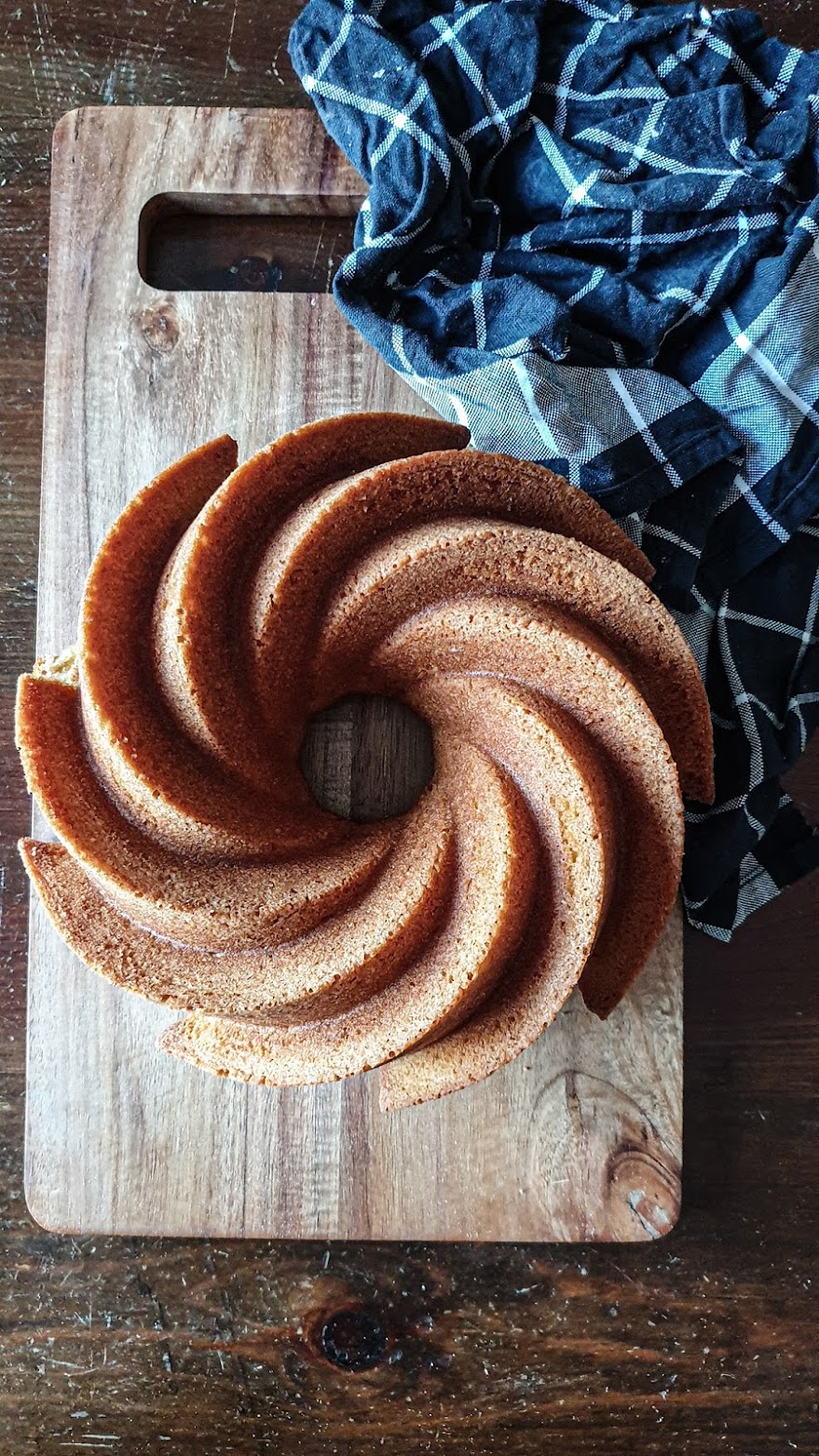 Bolo de Iogurte com Aroma de Limão