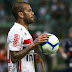 Insatisfeitos com momento do São Paulo, agentes de Daniel Alves pensam em colocá-lo no Flamengo, diz jornalista 